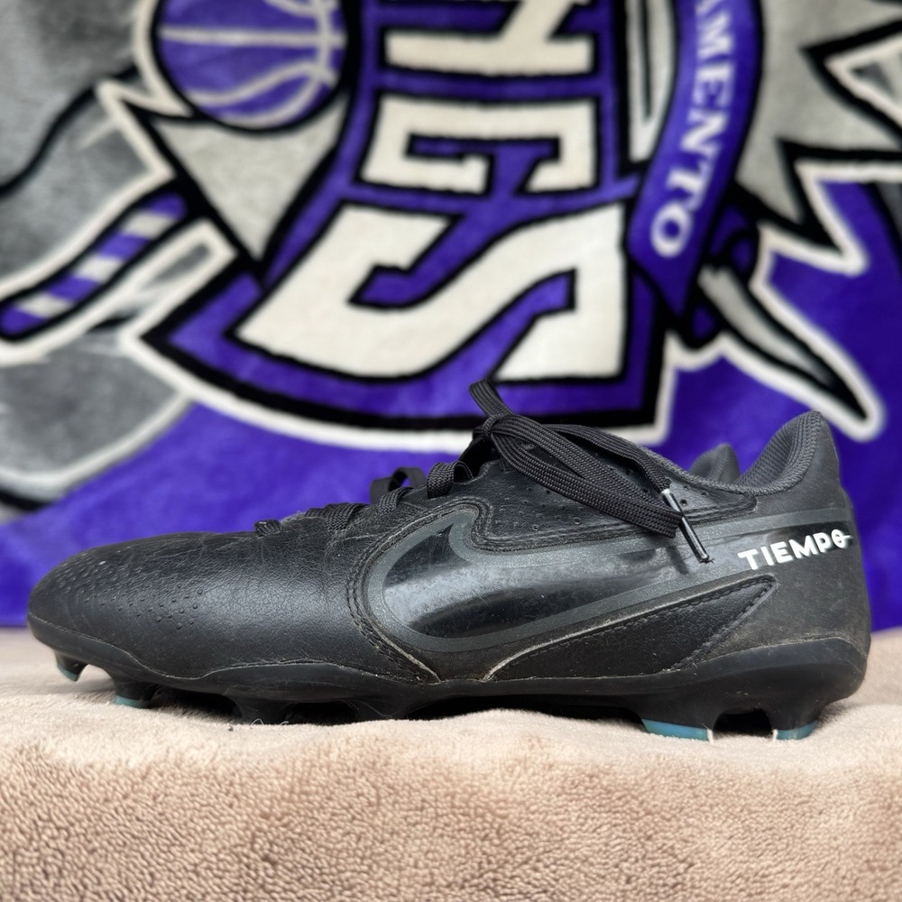 Size 2y - Nike Tiempo‎ Black With Blue Cleats DA1333-001